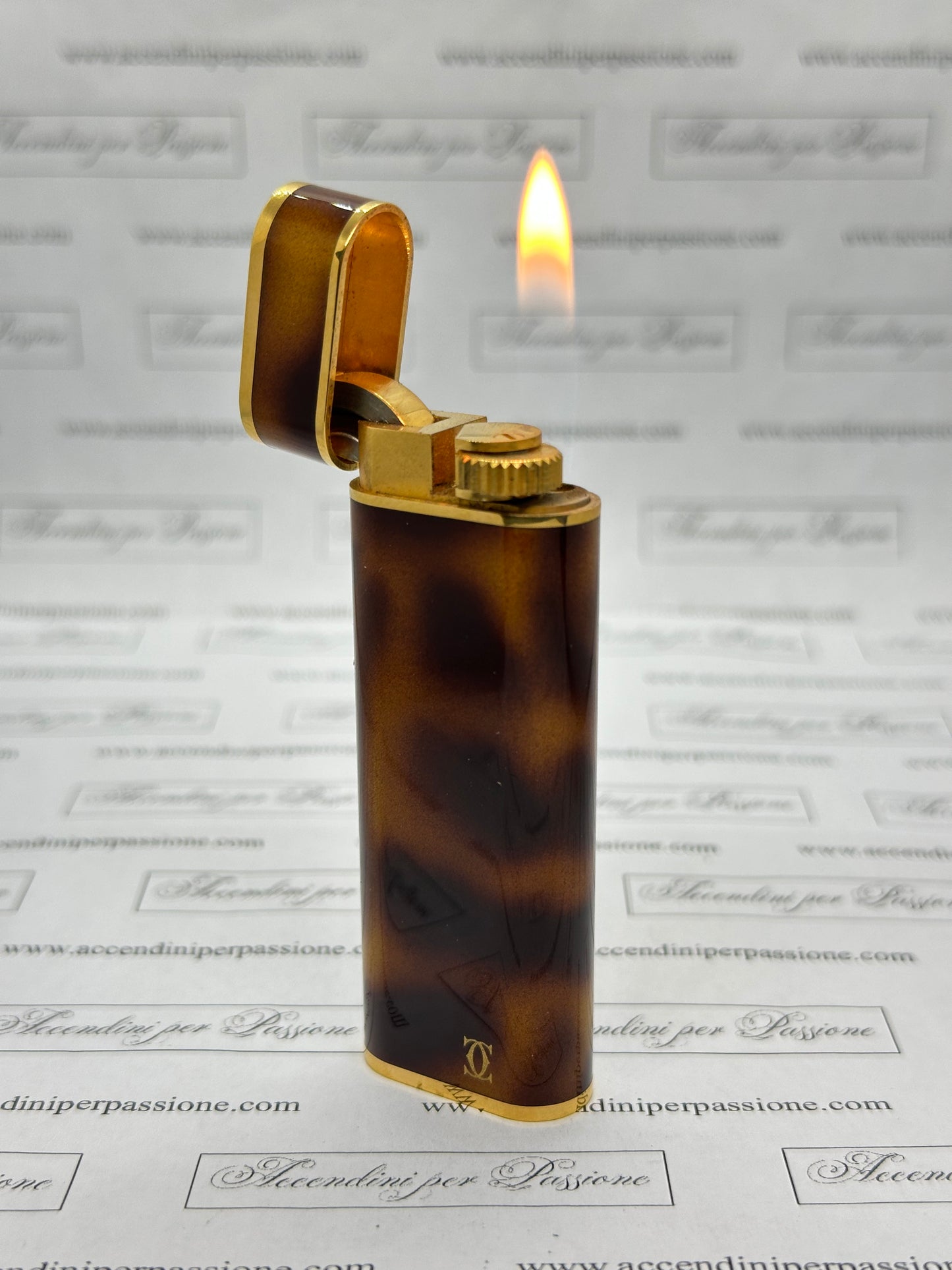 Cartier Les Must Ovale - Placcato Oro & Lacca di Cina "Leopard"