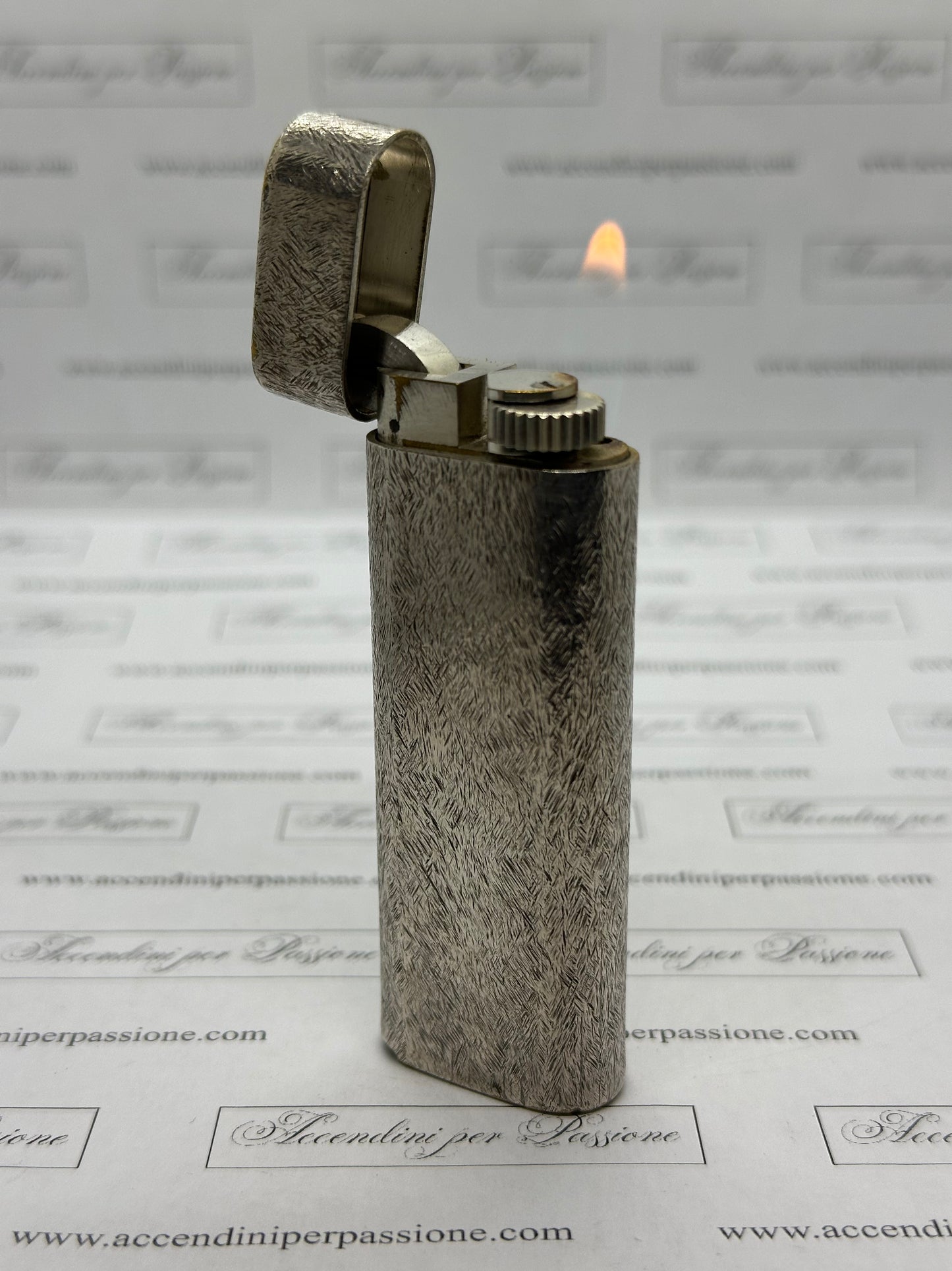 Cartier Les Must Ovale - Placcato Argento "Cortex"