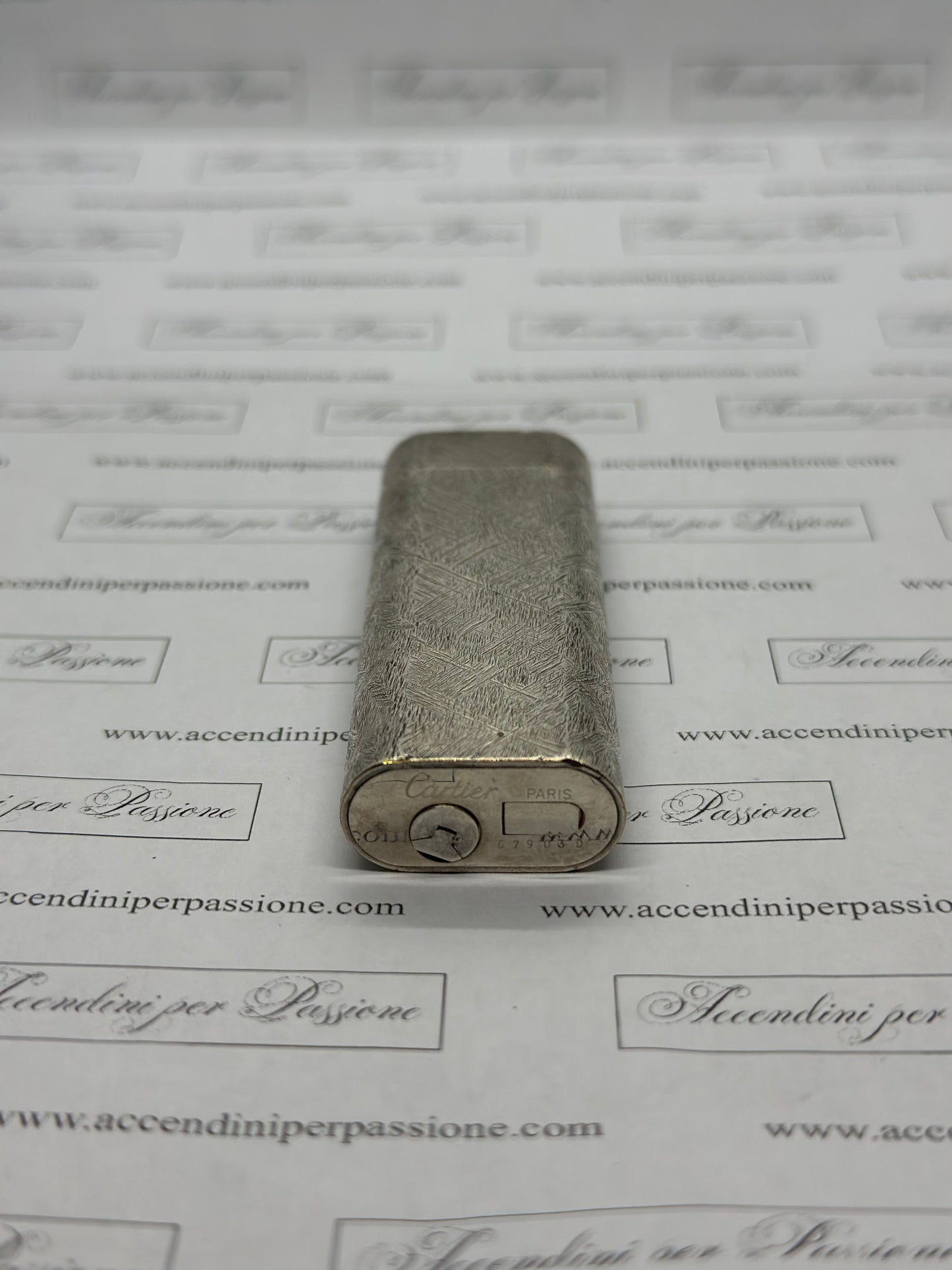 Cartier Les Must Ovale - Placcato Argento "Scratch"