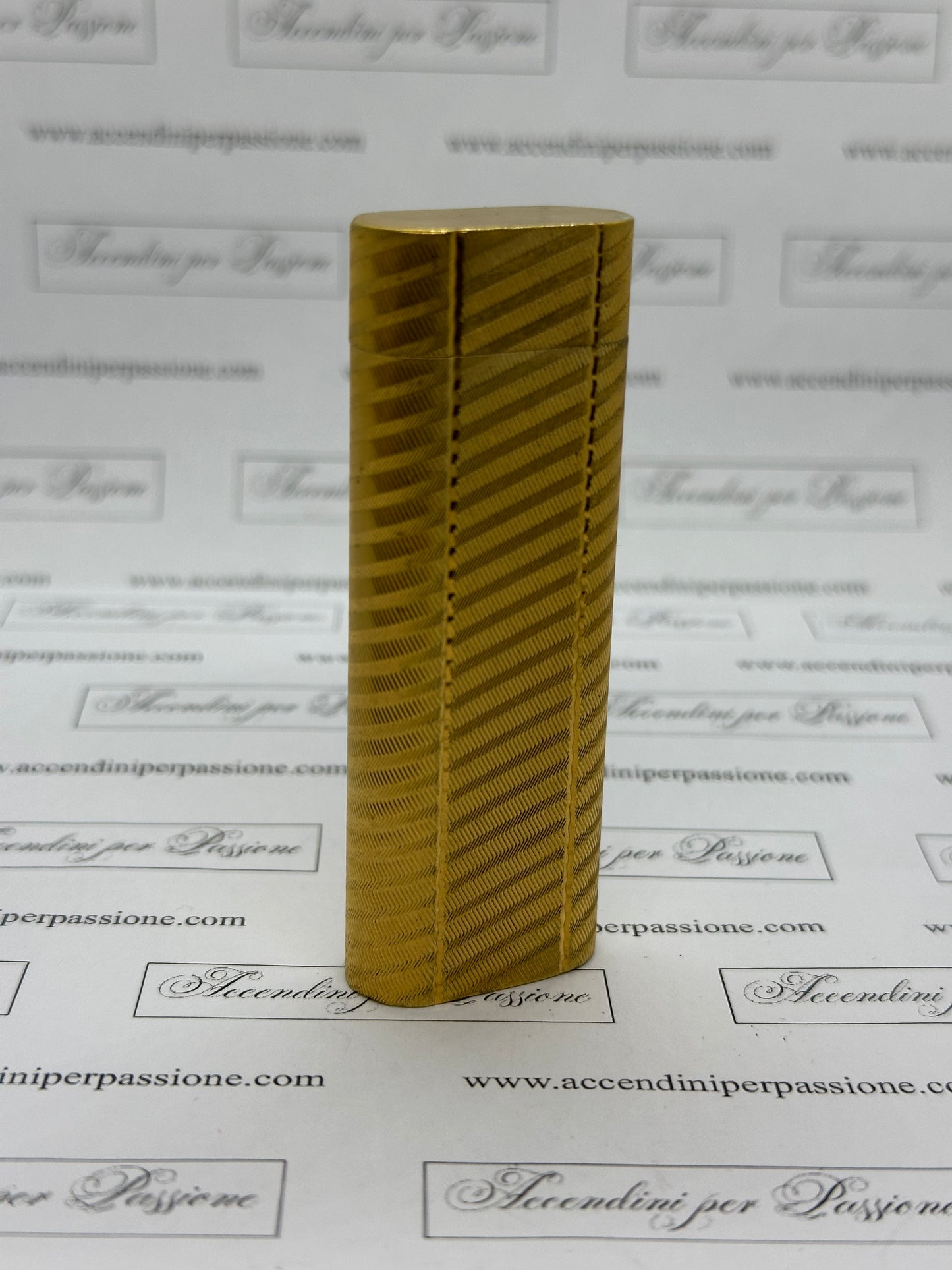 Cartier Les Must Ovale - Placcato Oro "Stripes"