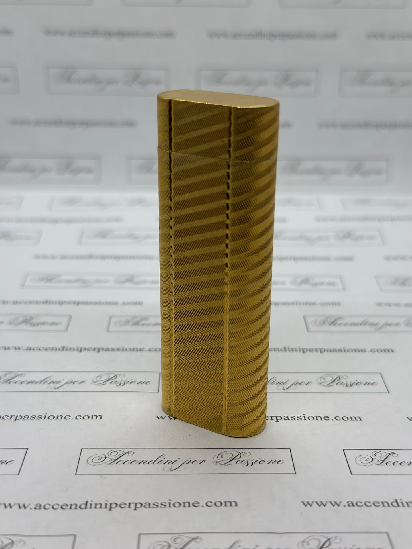 Cartier Les Must Ovale - Placcato Oro "Stripes"