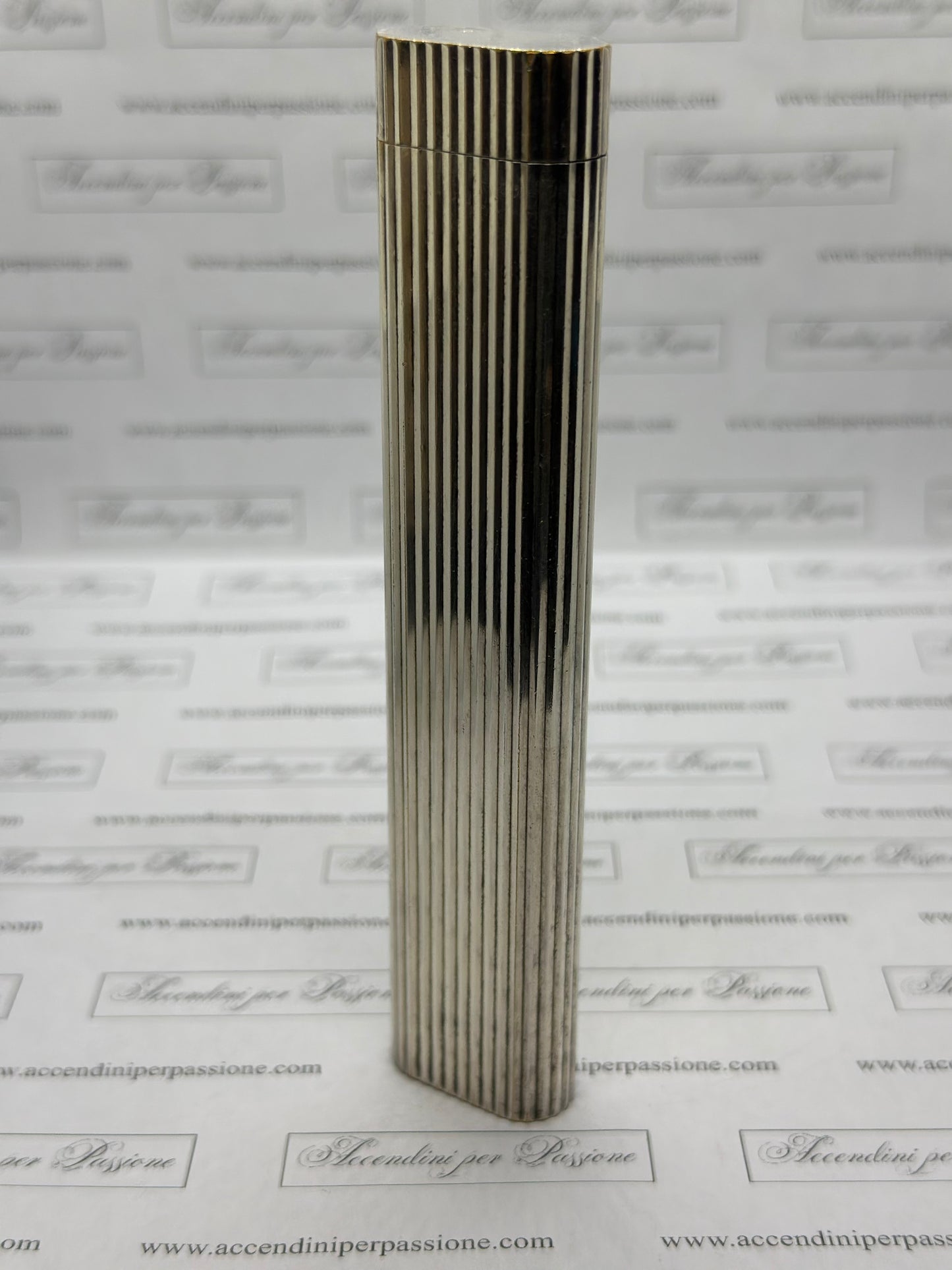 Cartier Les Must Ovale da Tavolo - Placcato Argento "Vertical Lines"