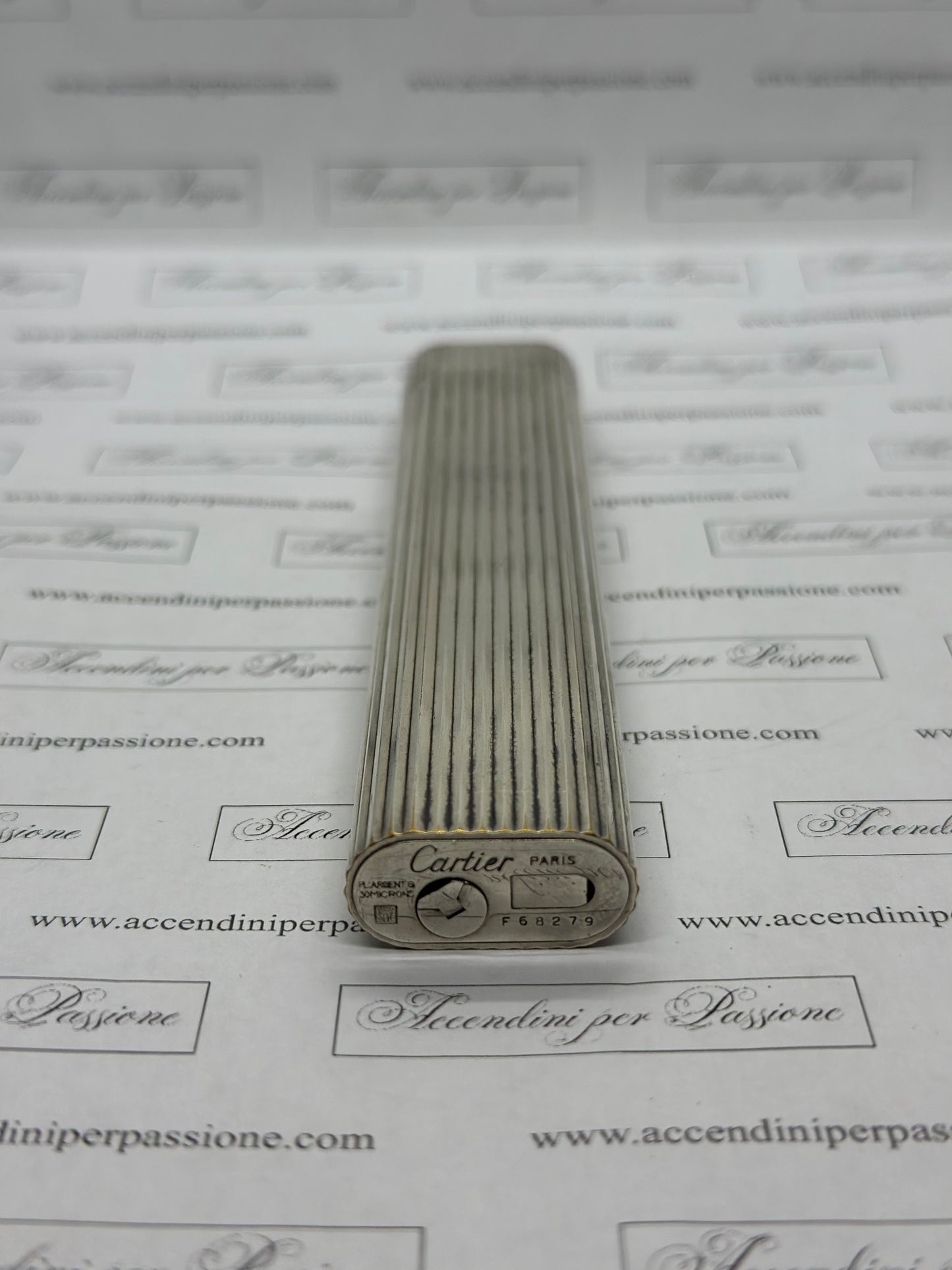 Cartier Les Must Ovale da Tavolo - Placcato Argento "Vertical Lines"