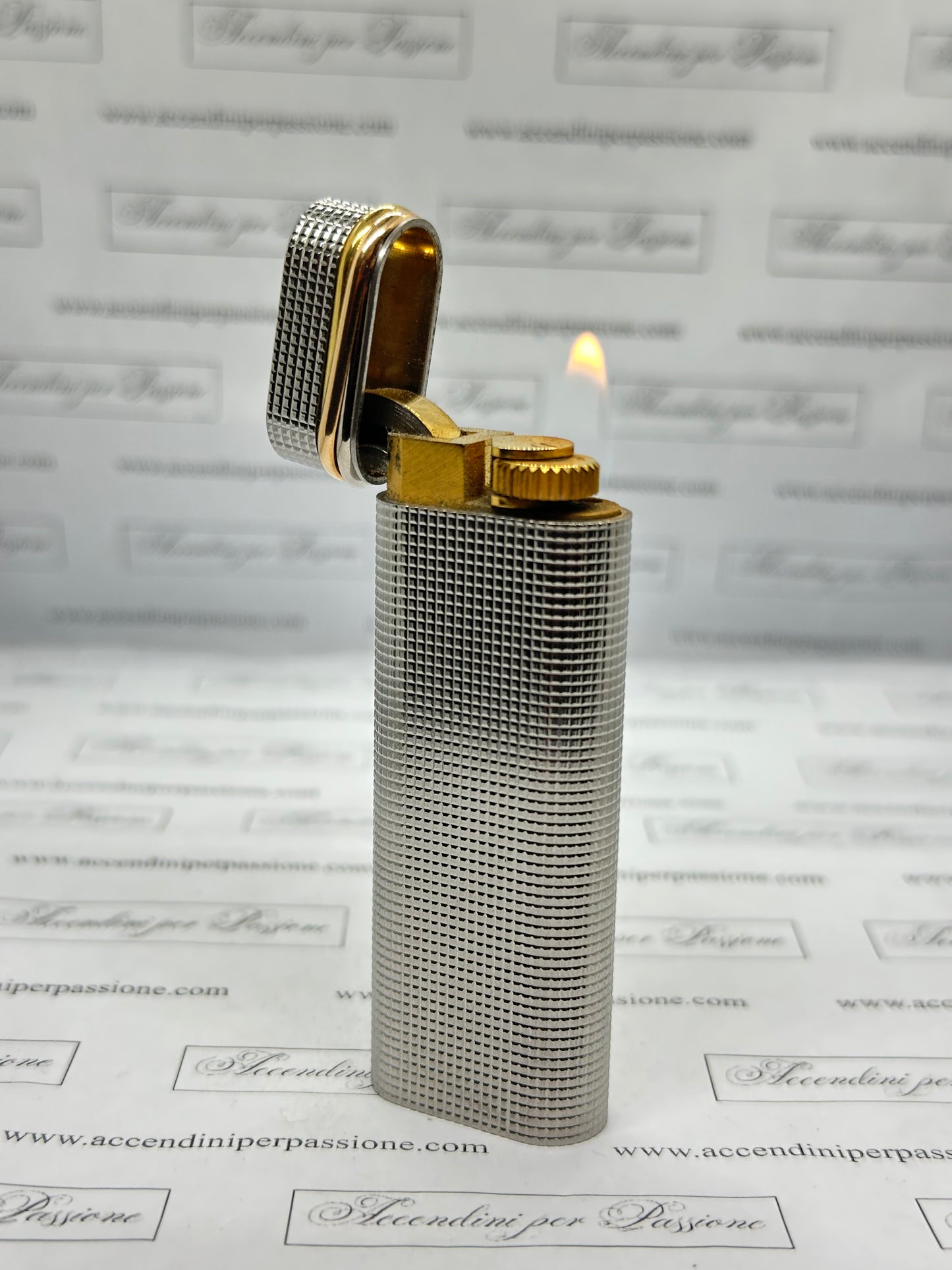 Cartier Les Must "Trinity" - Placcato Oro & Argento "Guilloché"