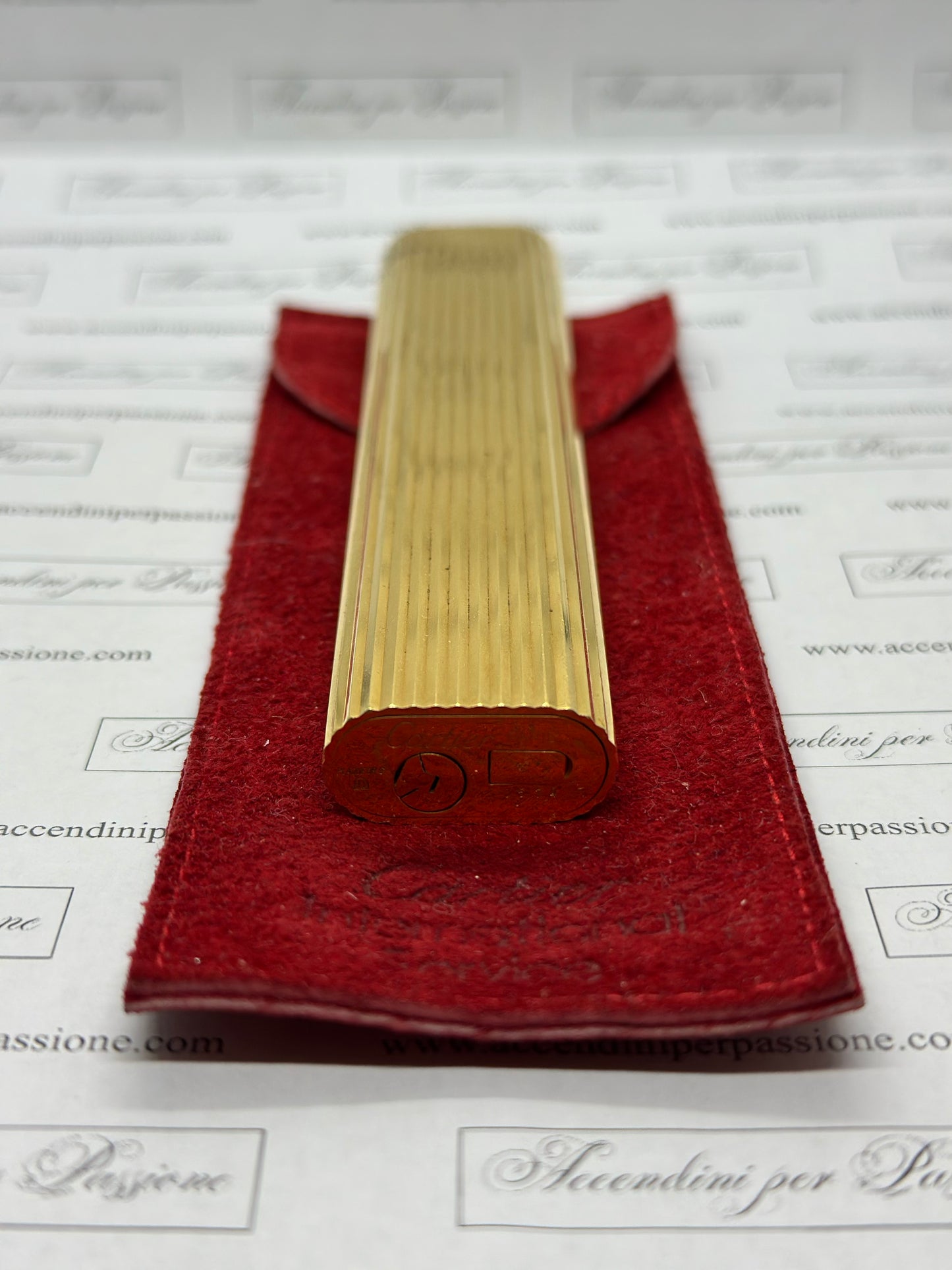 Cartier Les Must Ovale da Tavolo - Placcato Oro "Vertical Lines"