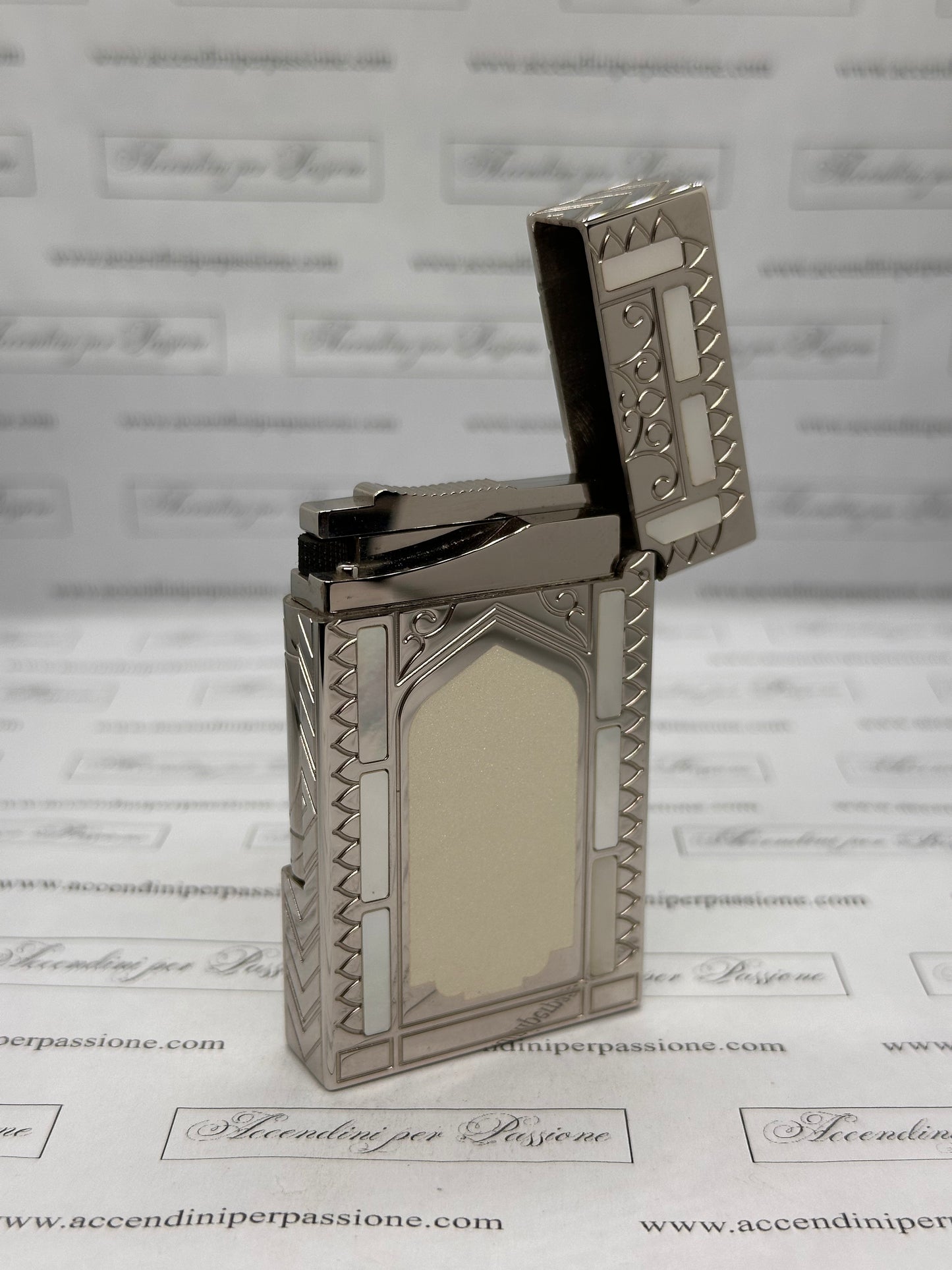 S.T. Dupont Linea 2 - "Taj Mahal" Limited Ed.