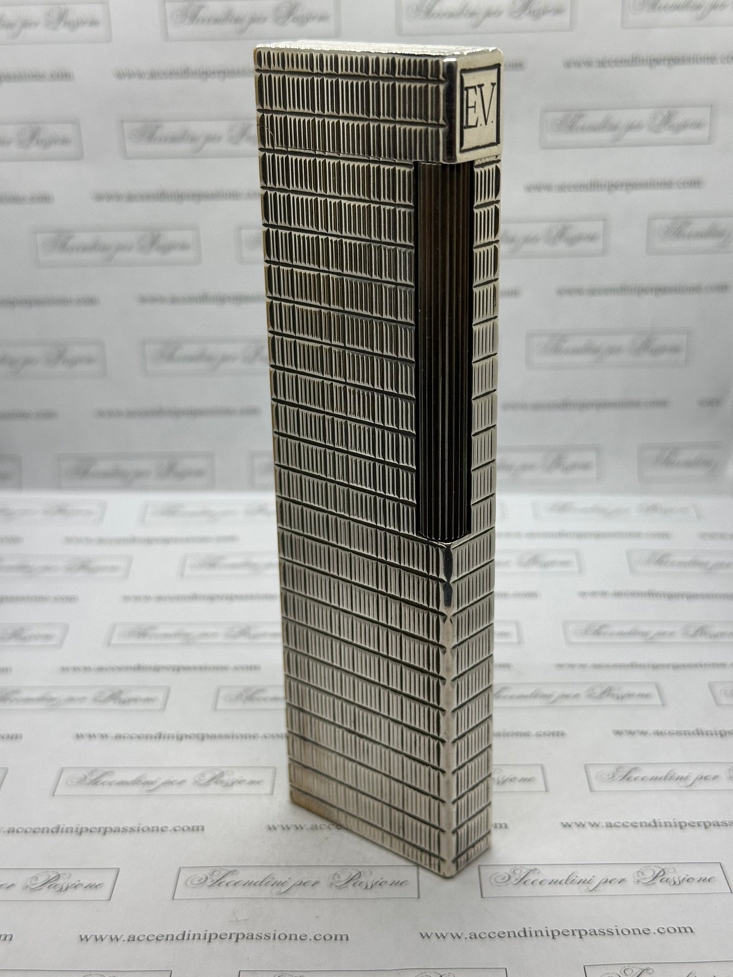 S.T. Dupont Linea 1 da Tavolo – Placcato Argento