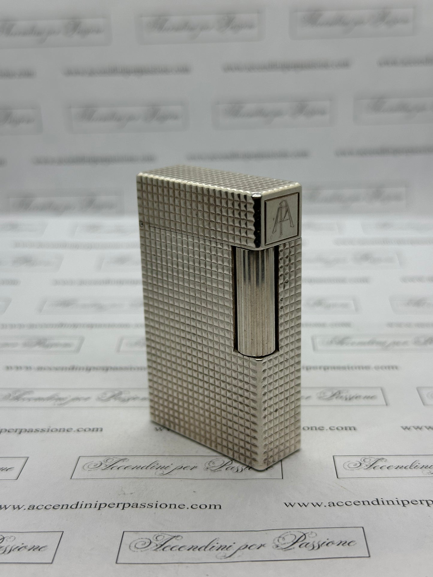 S.T. Dupont Linea 1 – Placcato Argento "Testa di Diamante"