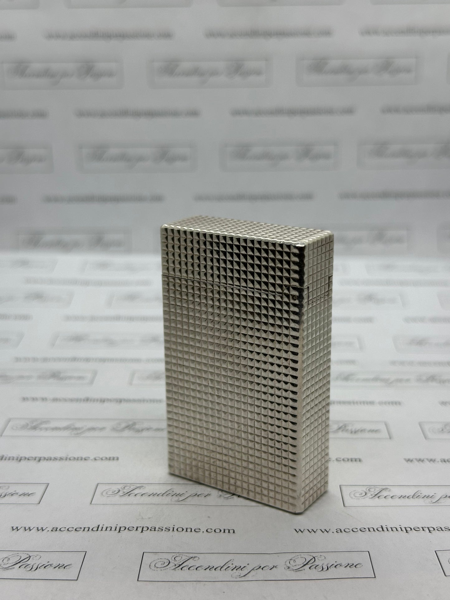 S.T. Dupont Linea 1 – Placcato Argento "Testa di Diamante"