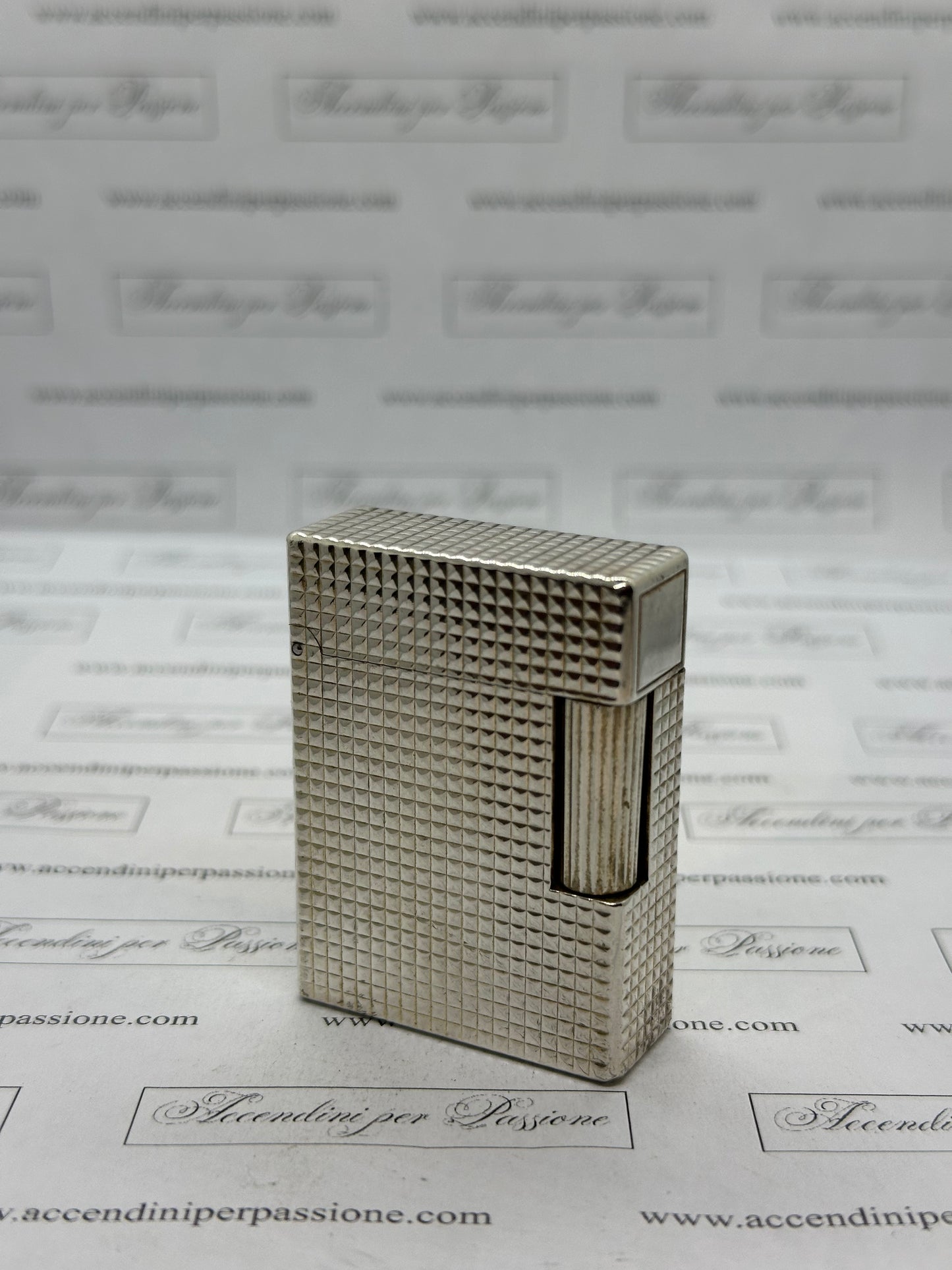 S.T. Dupont Linea 1 small – Placcato Argento "Testa di Diamante"