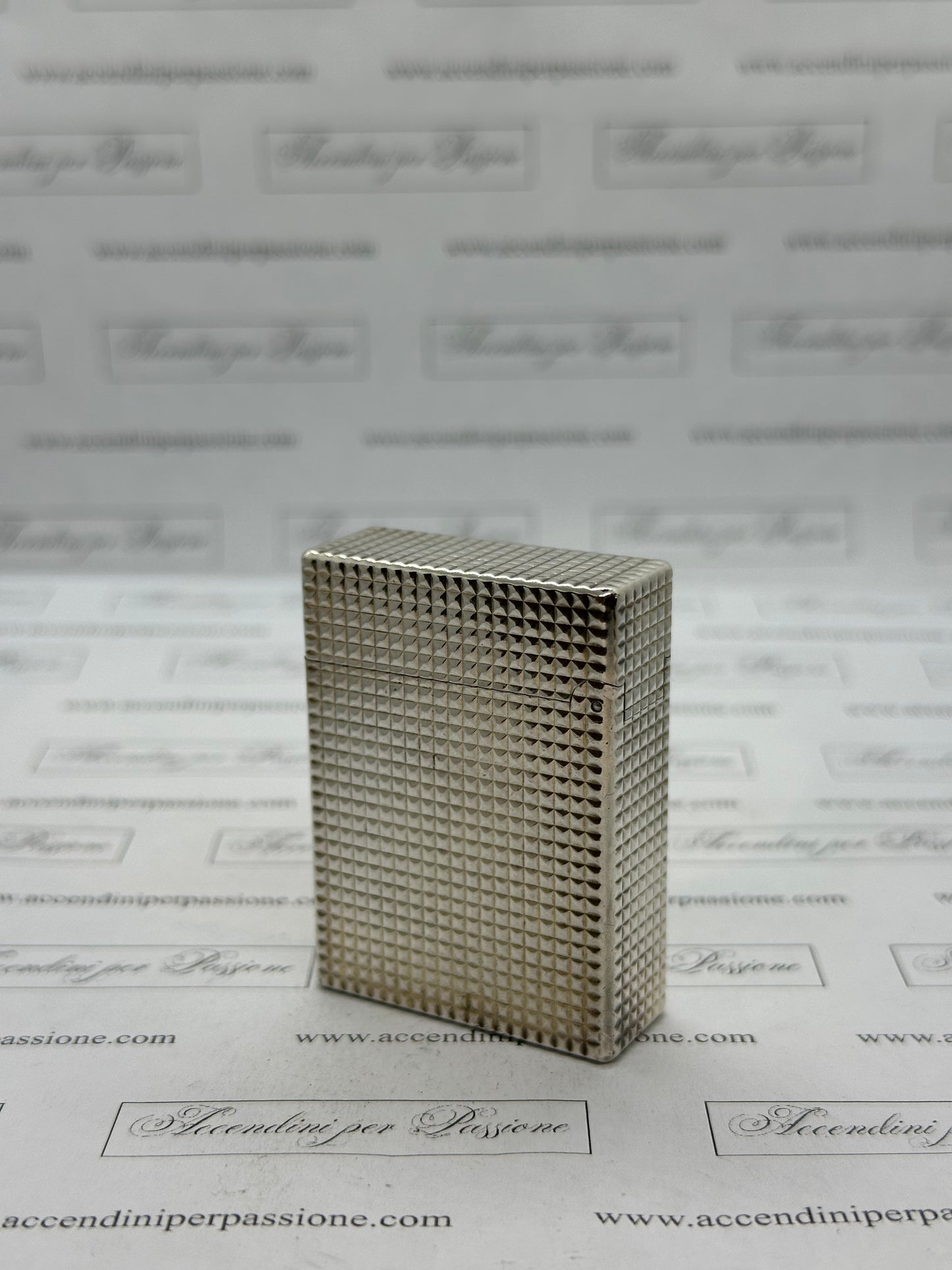 S.T. Dupont Linea 1 small – Placcato Argento "Testa di Diamante"