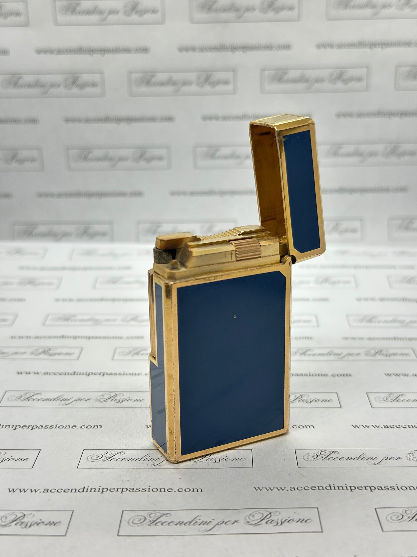 S.T. Dupont Linea 1 – Placcato Oro & Lacca di Cina Blu