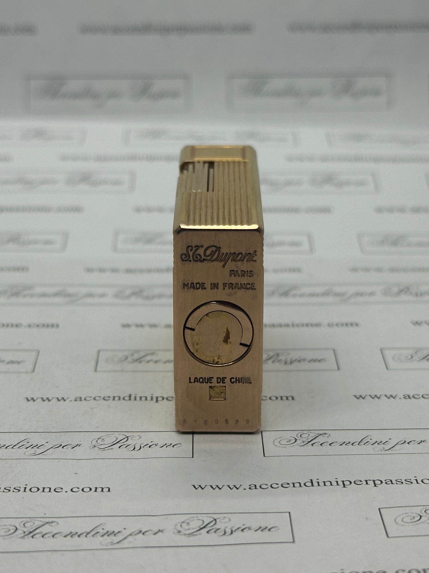 S.T. Dupont Linea 1 small – Placcato Oro & Lacca di Cina Nera