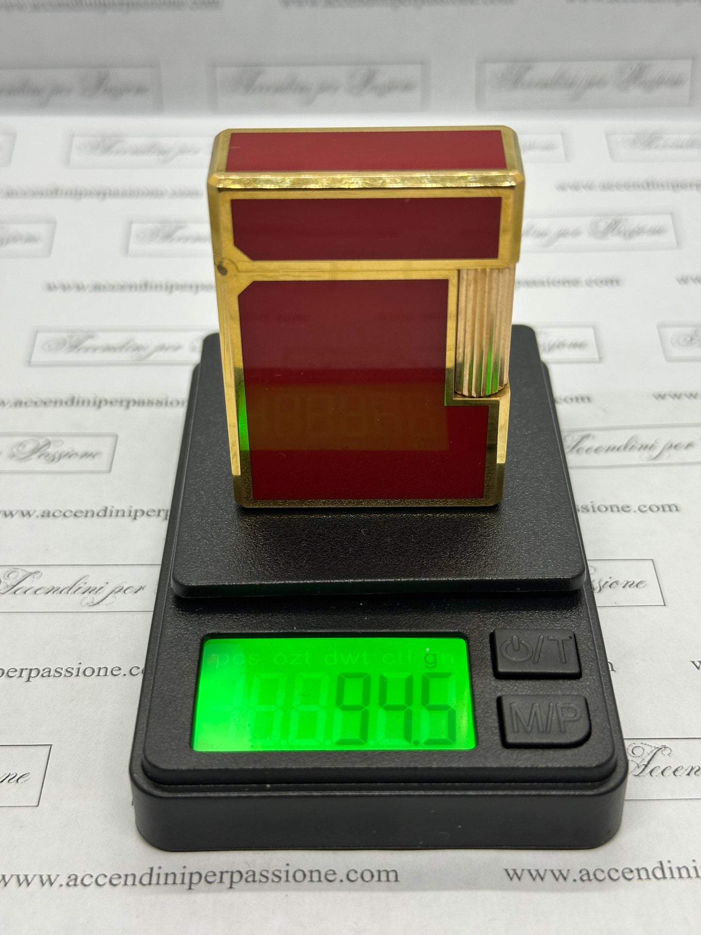 S.T. Dupont Linea 1 small – Placcato Oro & Lacca di Cina Rossa