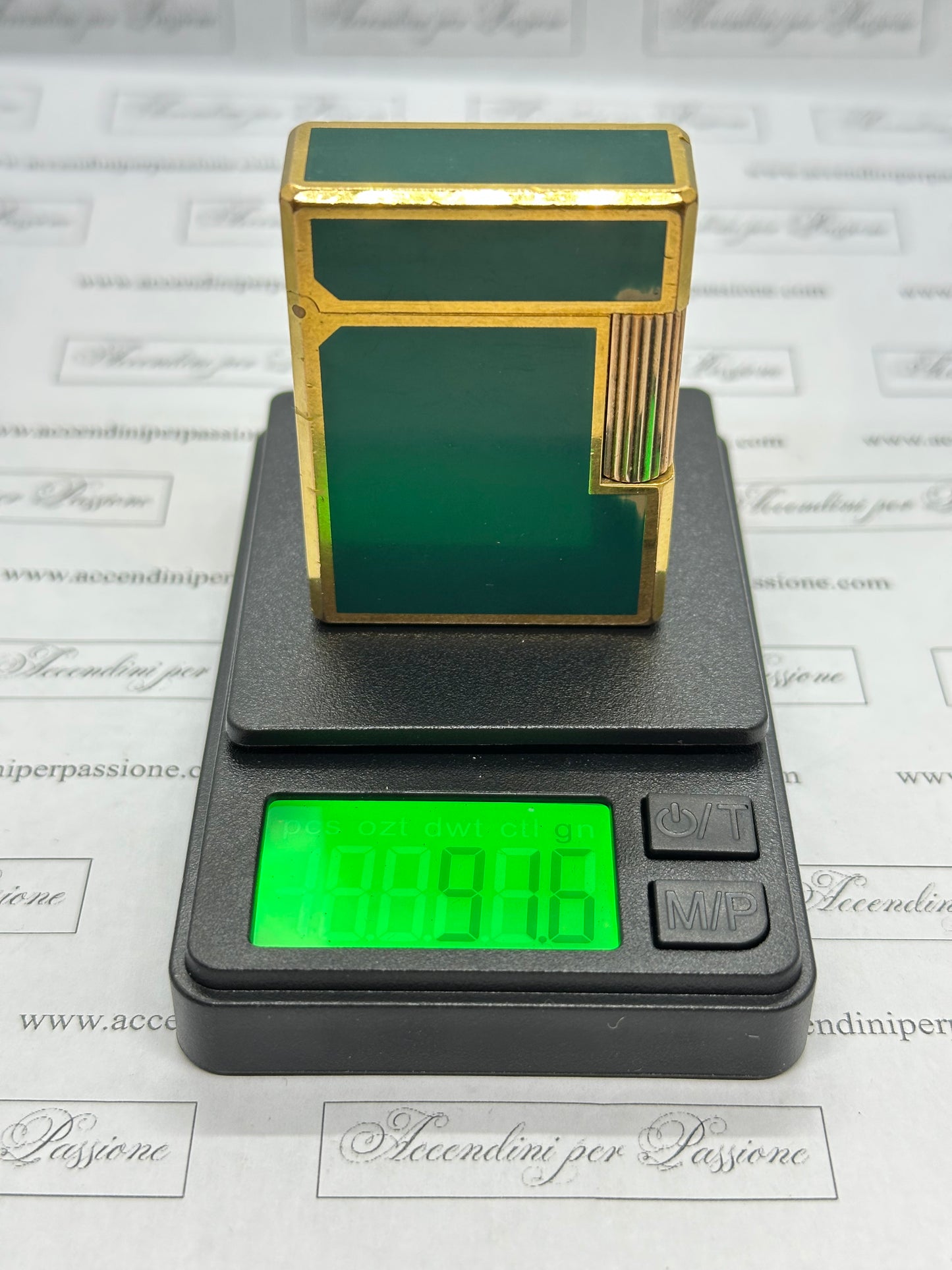 S.T. Dupont Linea 1 small – Placcato Oro & Lacca di Cina Verde "Chinese Ideograms"