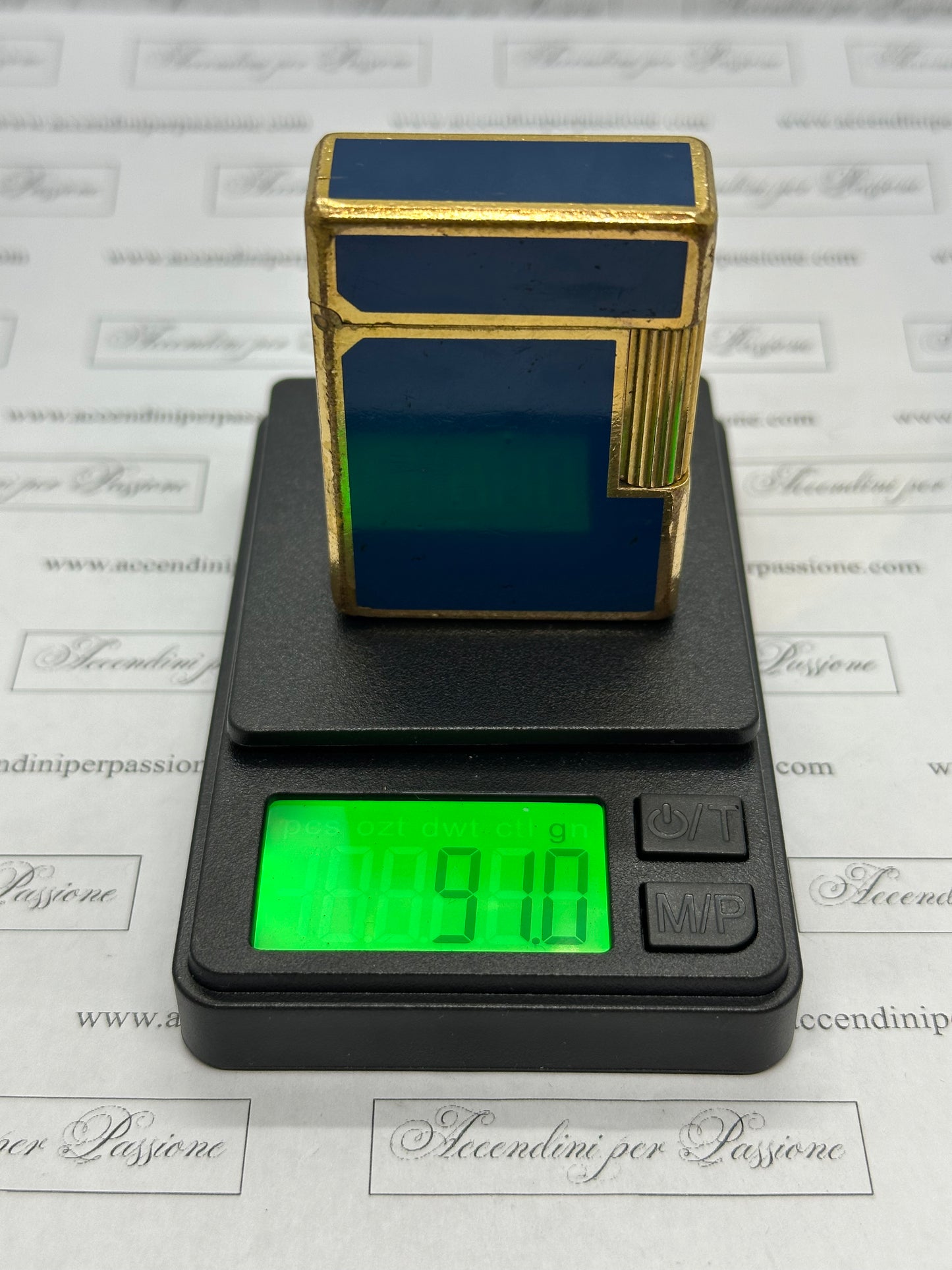 S.T. Dupont Linea 1 small – Placcato Oro & Lacca di Cina Blu "Chinese Ideograms"